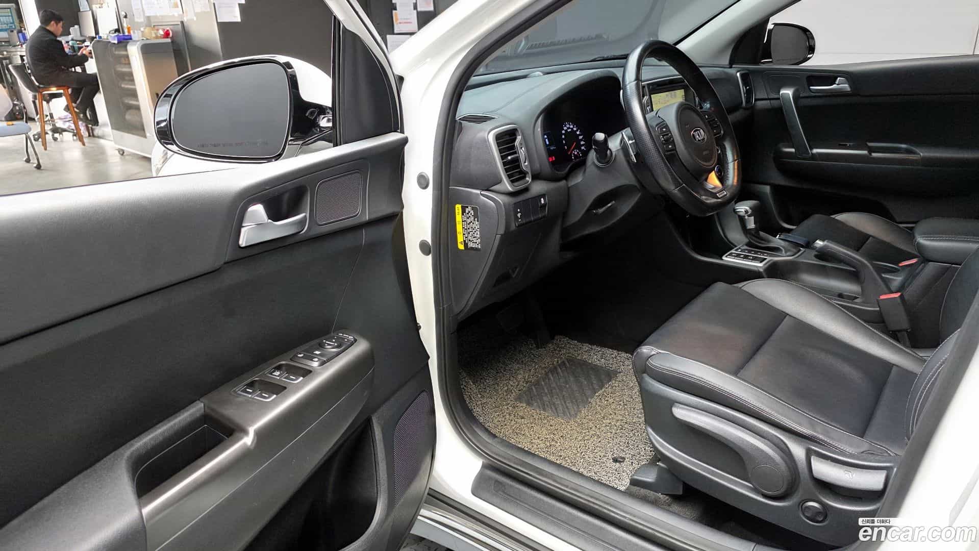 Sportage Kia 2016.5-OPTION-015