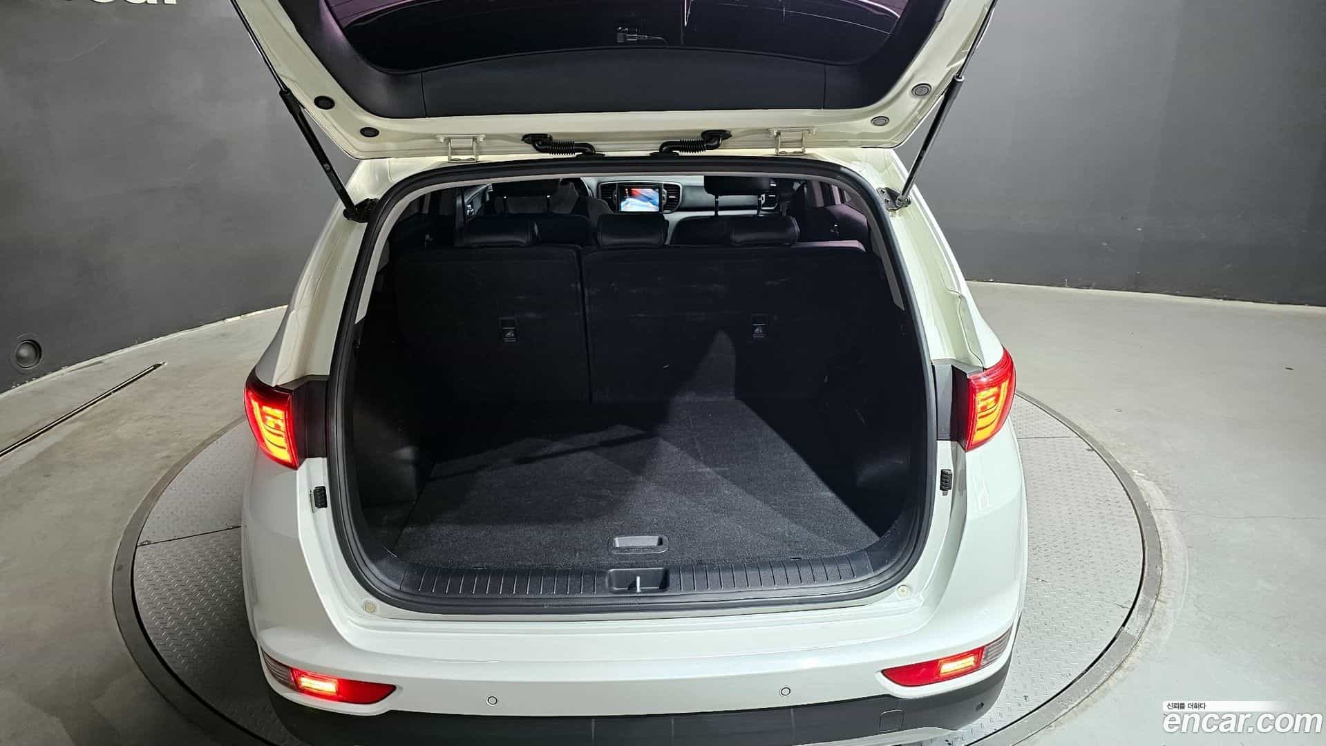 Sportage Kia 2016.5-OPTION-024