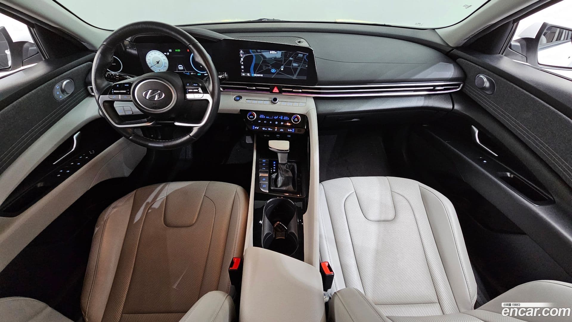 Main__Slider__Photo:AVANTE Hyundai 2023.2-6