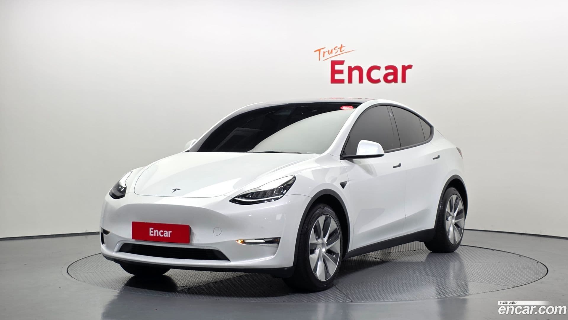 Main__Slider__Photo:Model Y Tesla 2021.4-0