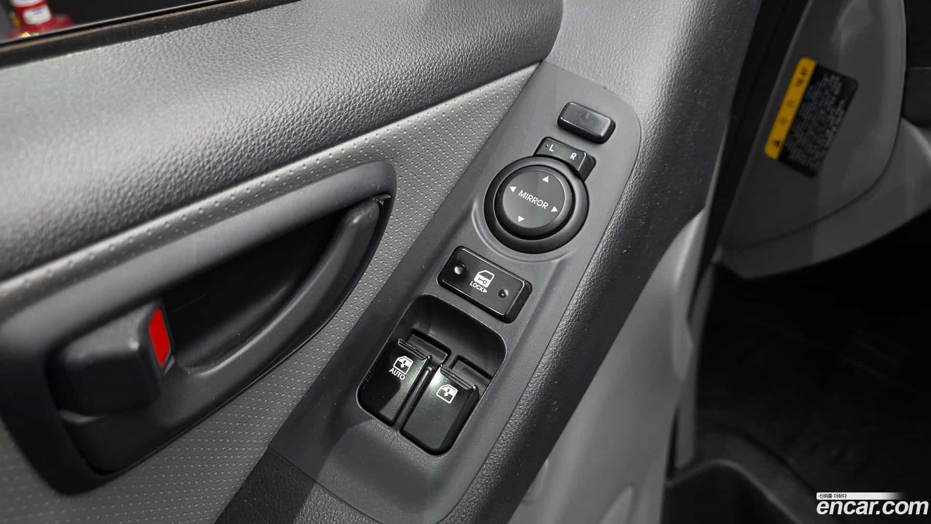 Starex Hyundai 2018.2-OPTION-021