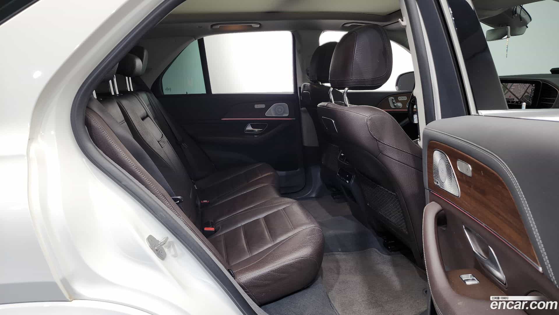 GLE-Class Mercedes-Benz 2020.5-OPTION-016