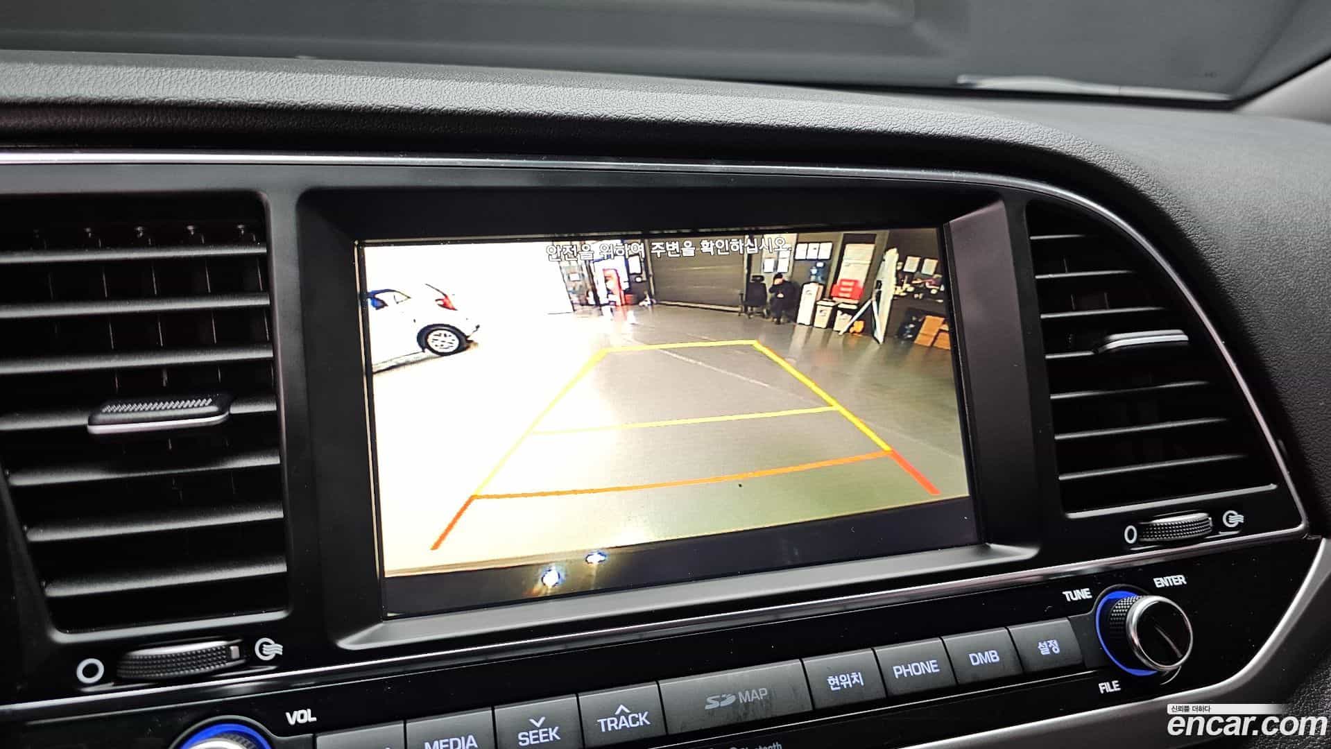 AVANTE Hyundai 2015.8-OPTION-019