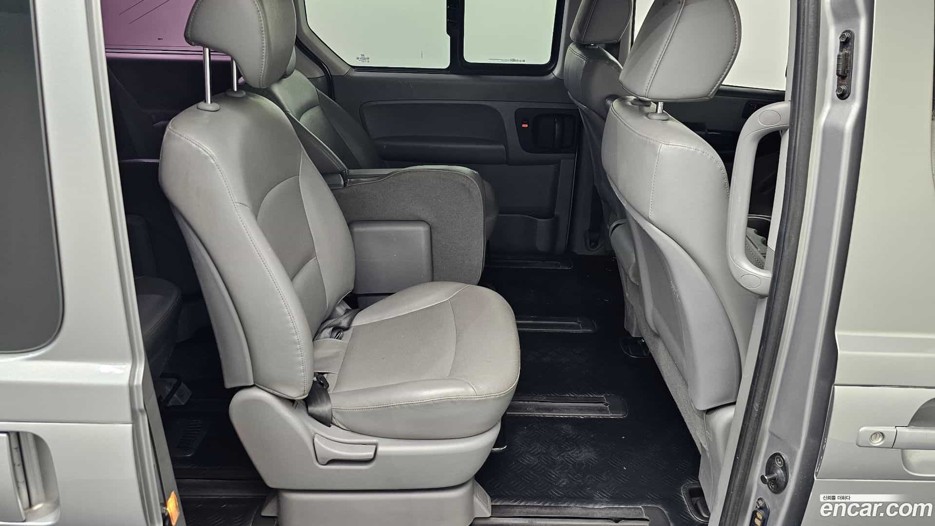 Starex Hyundai 2015.3-OPTION-016