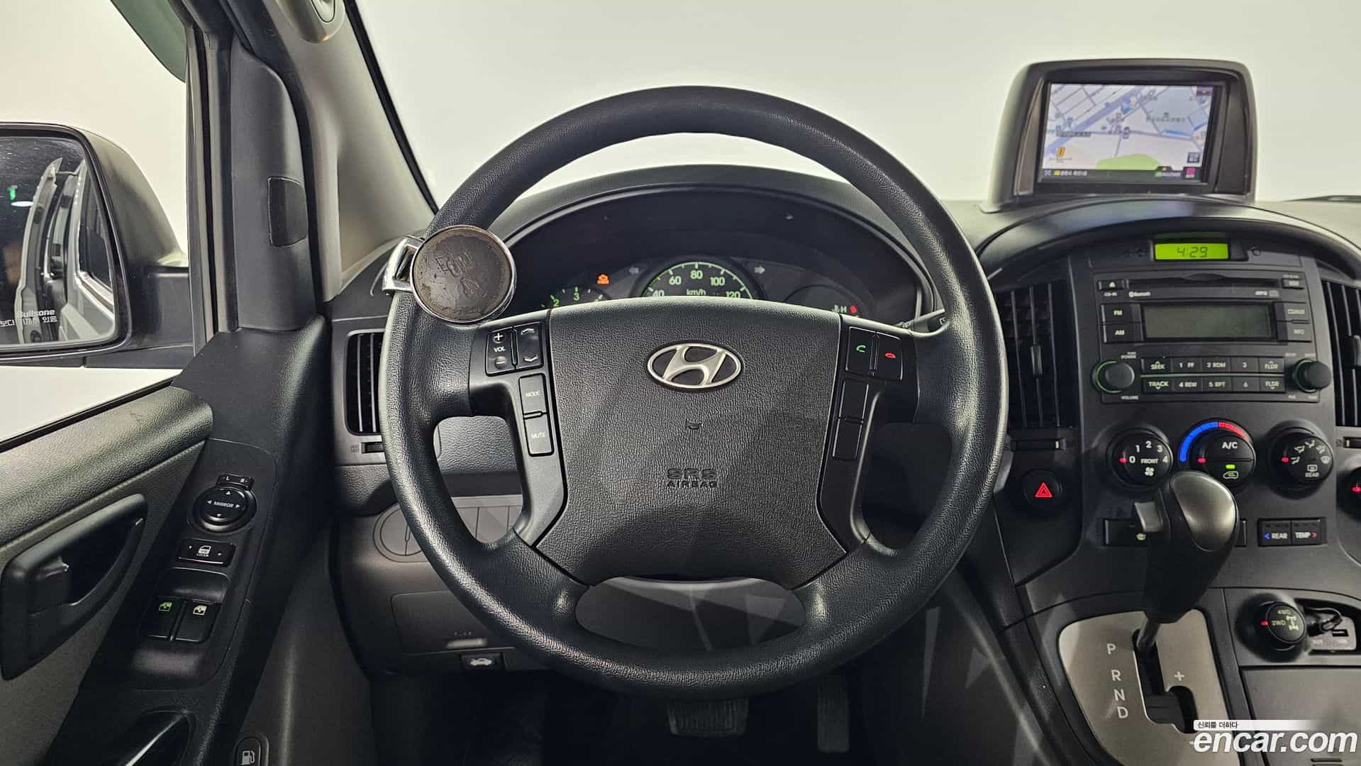 Starex Hyundai 2015.3-OPTION-017