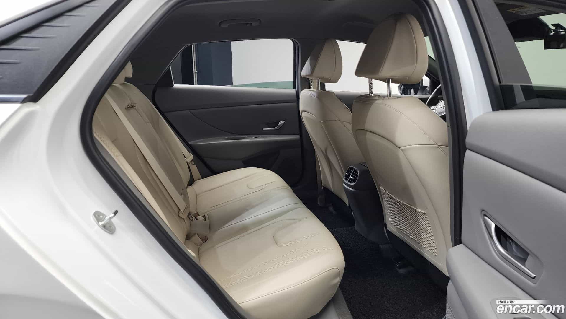 AVANTE Hyundai 2023.1-OPTION-016