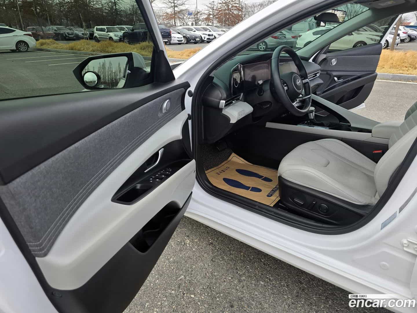 AVANTE Hyundai 2020.3-OPTION-015