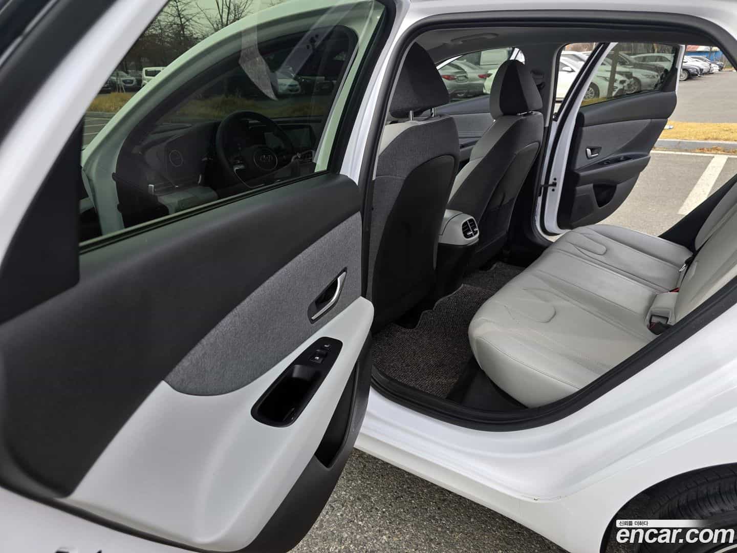 AVANTE Hyundai 2020.3-OPTION-017