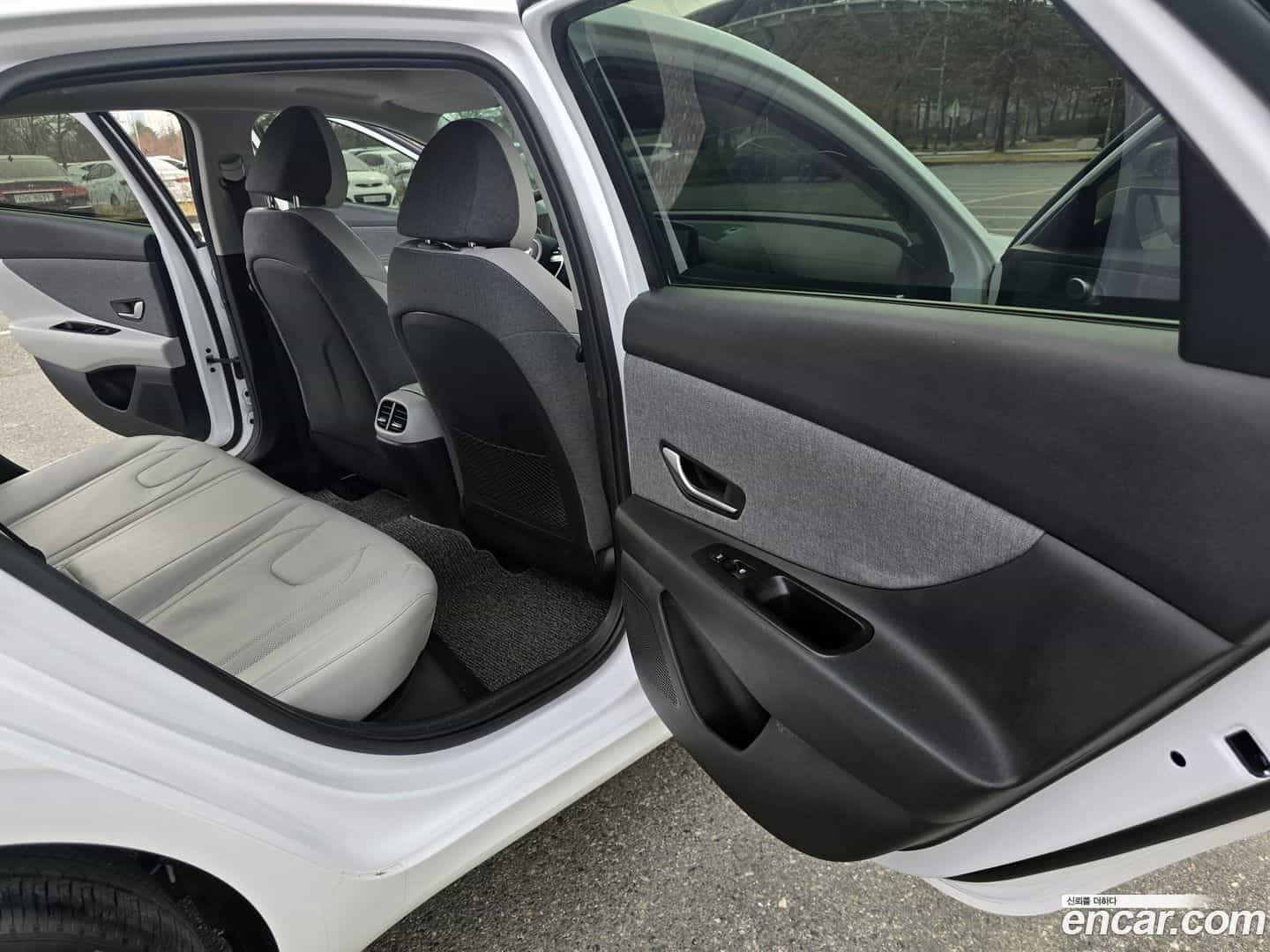 AVANTE Hyundai 2020.3-OPTION-018