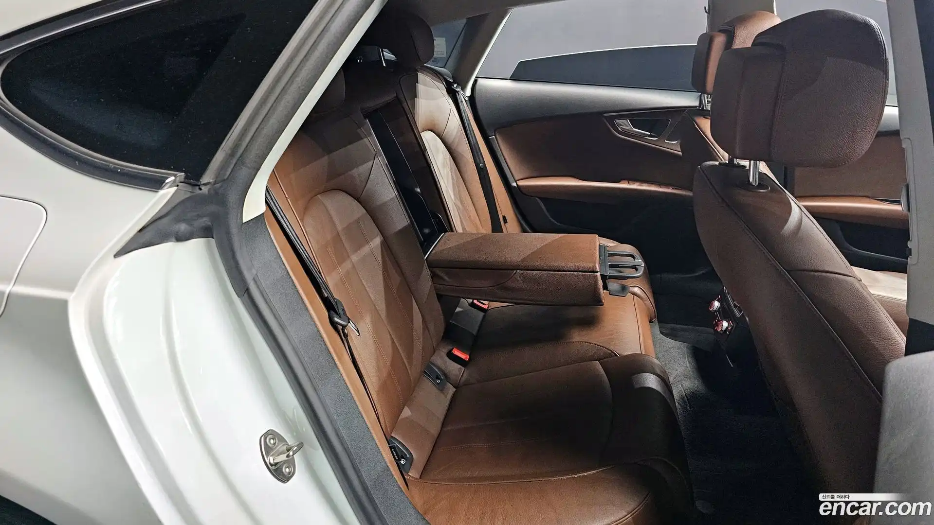 A7 Audi 2014.8-OPTION-016