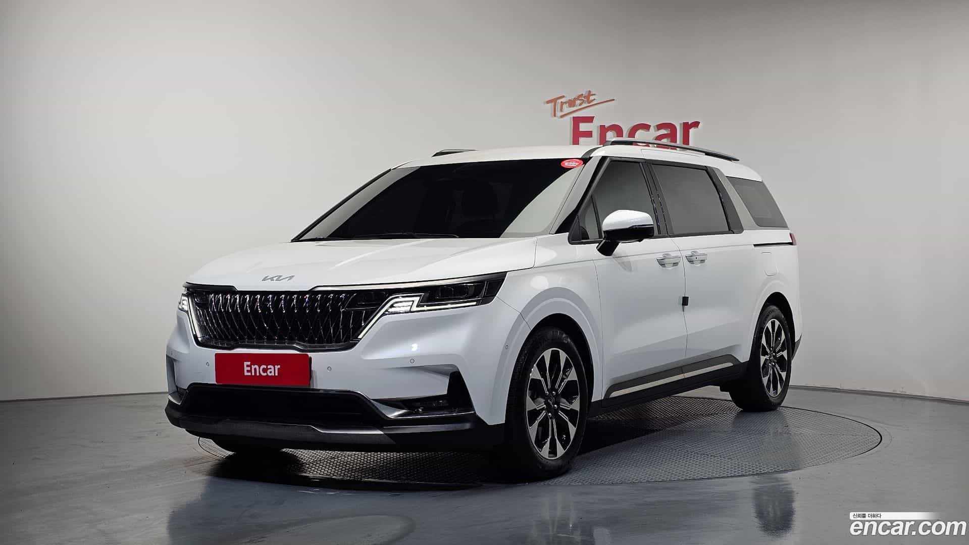 Canival Kia 2023.8-OUTER-001