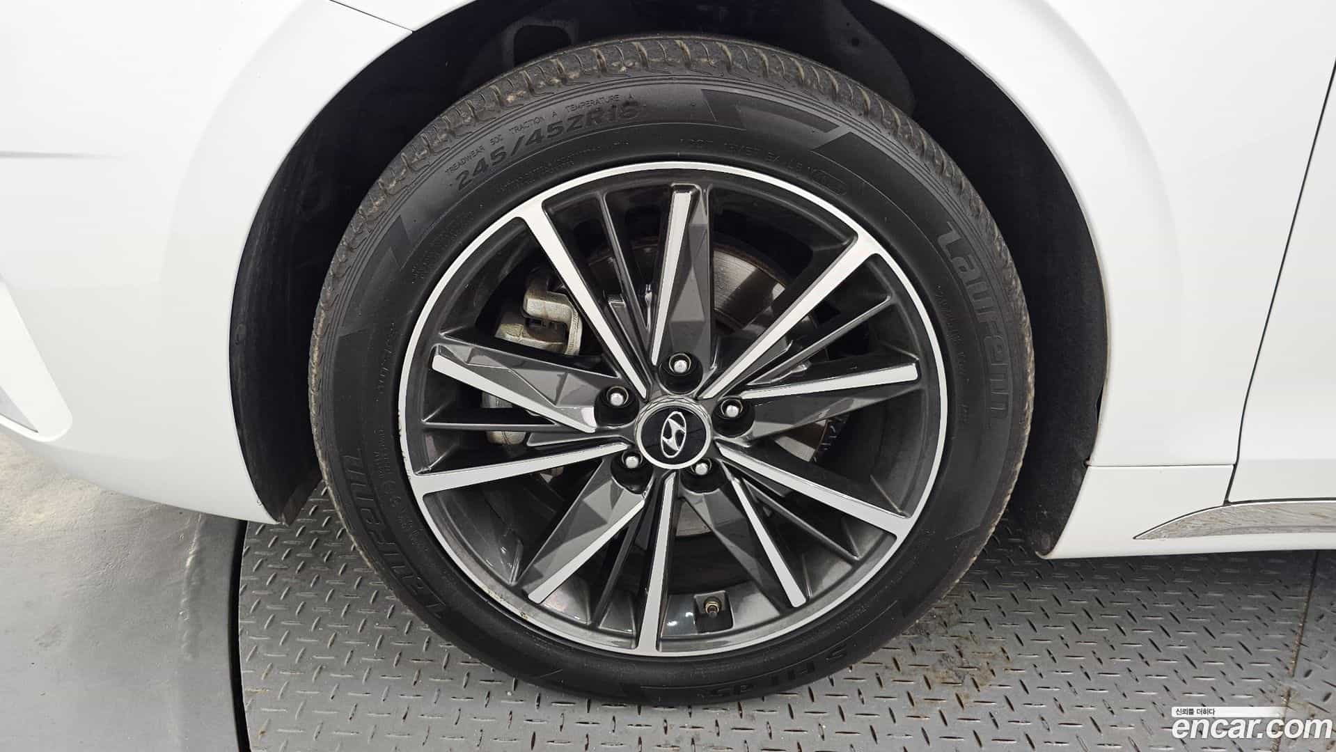 Grandeur Hyundai 2020.0-OUTER-005