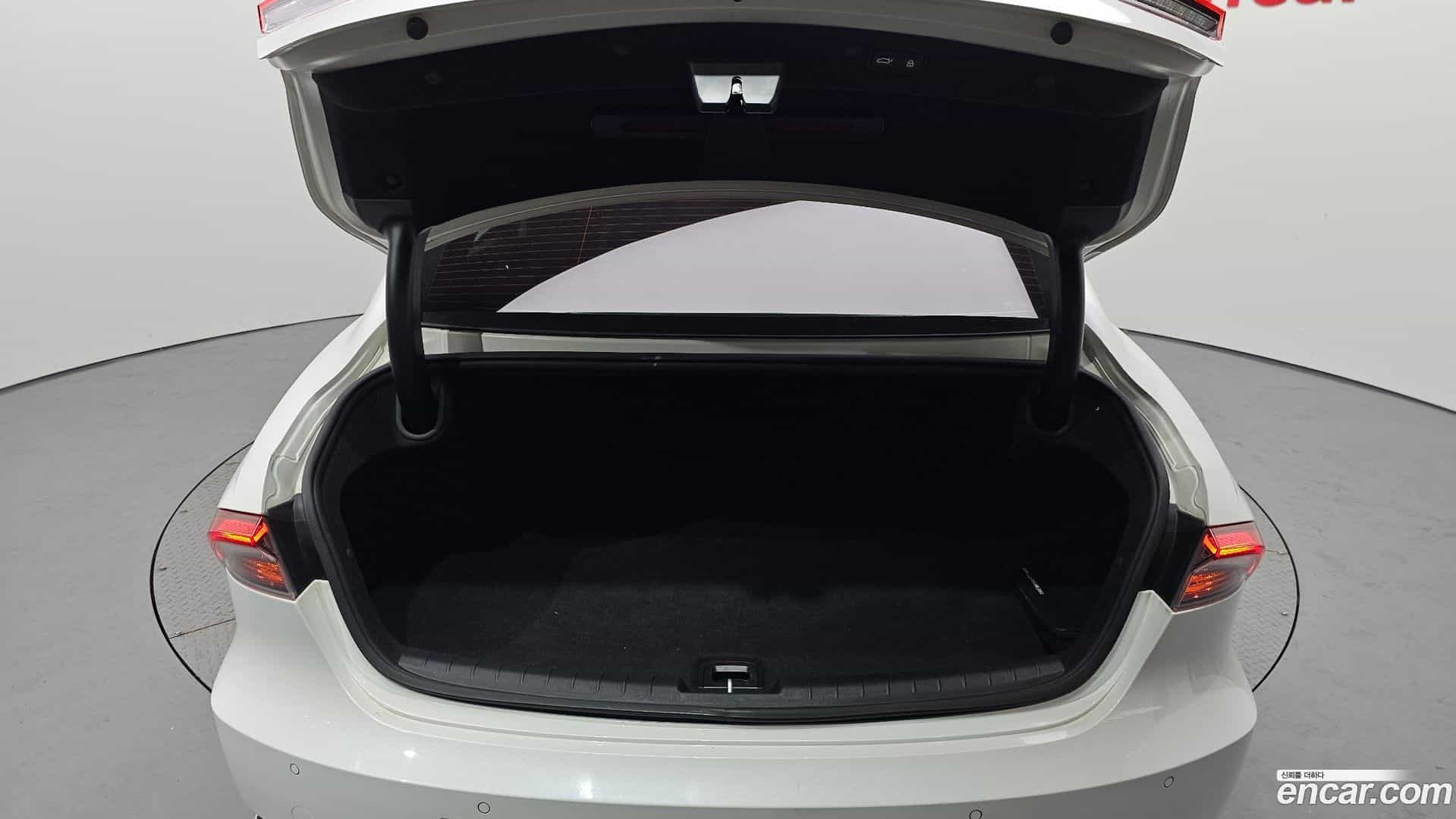 Grandeur Hyundai 2020.0-OPTION-024