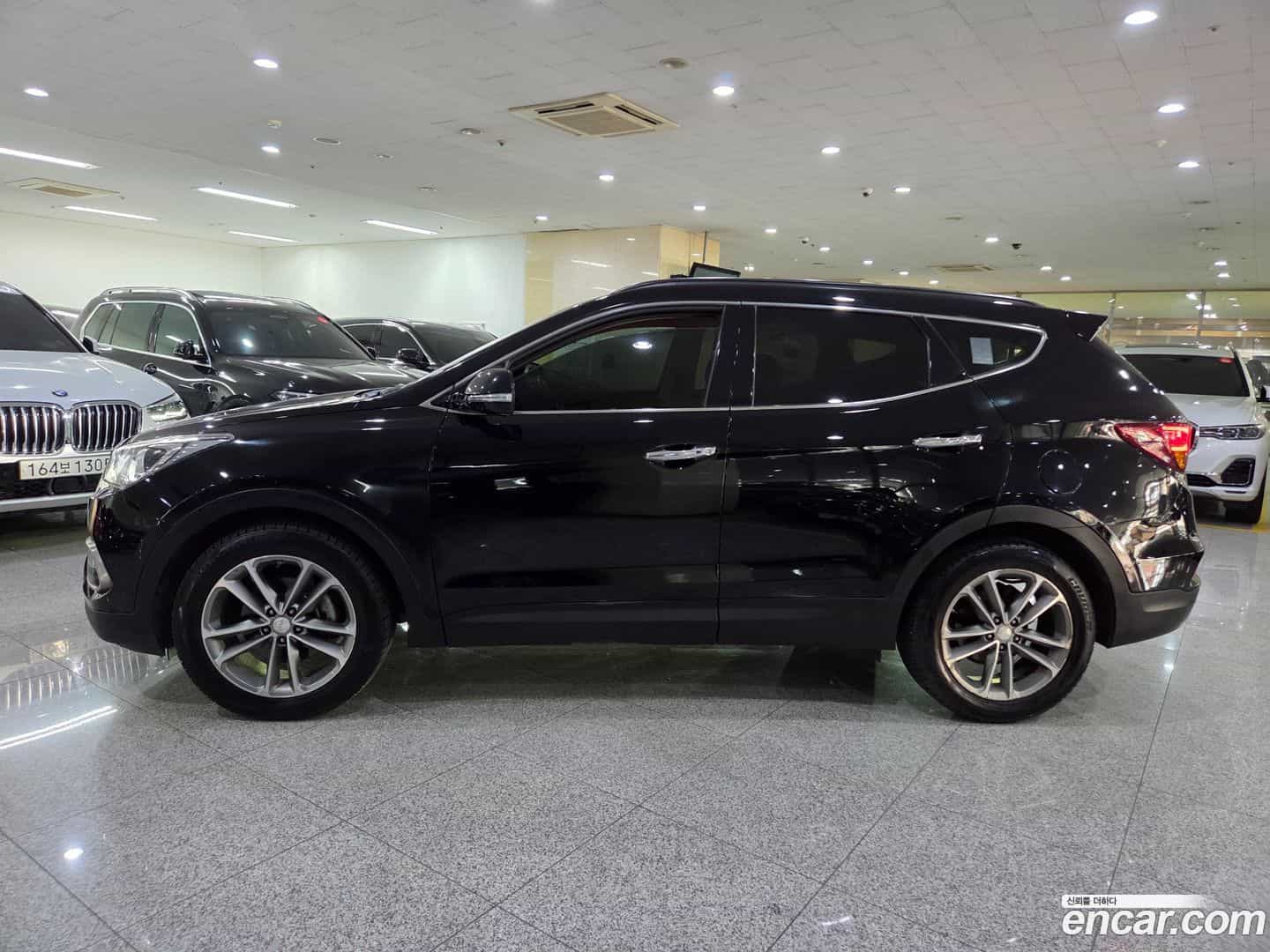 Santafe Hyundai 2017.0-OUTER-003