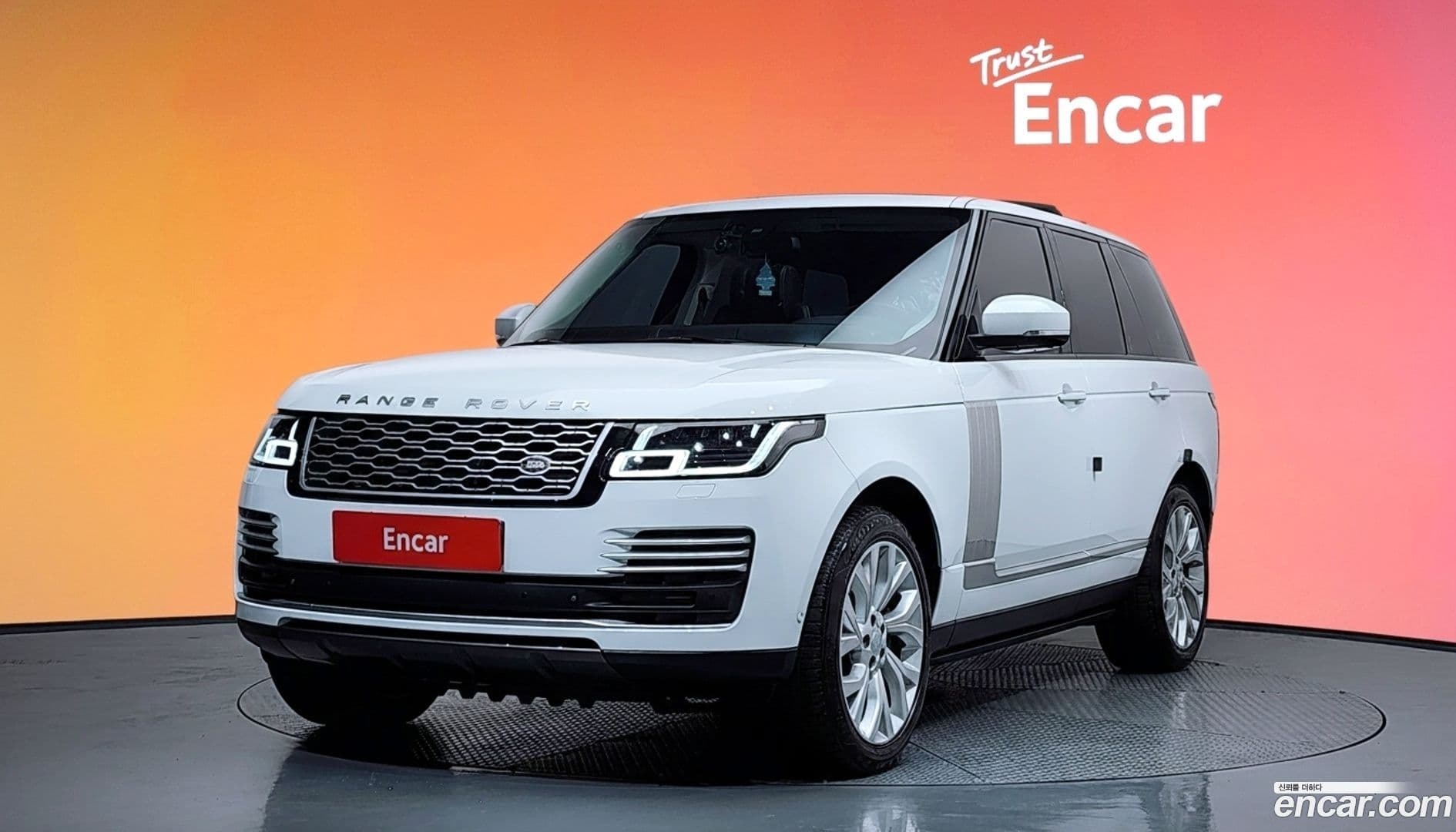 Main__Slider__Photo:Range Rover Land Rover 2015.5-0