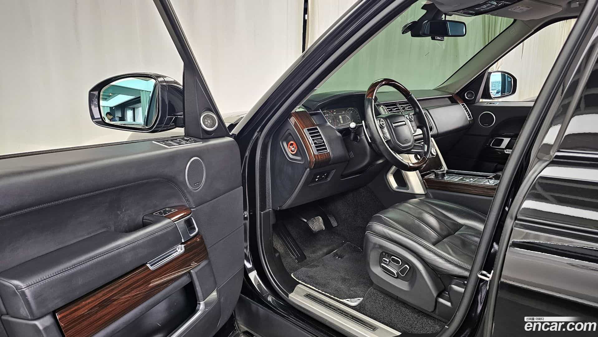 Range Rover Land Rover 2014.8-INNER-010