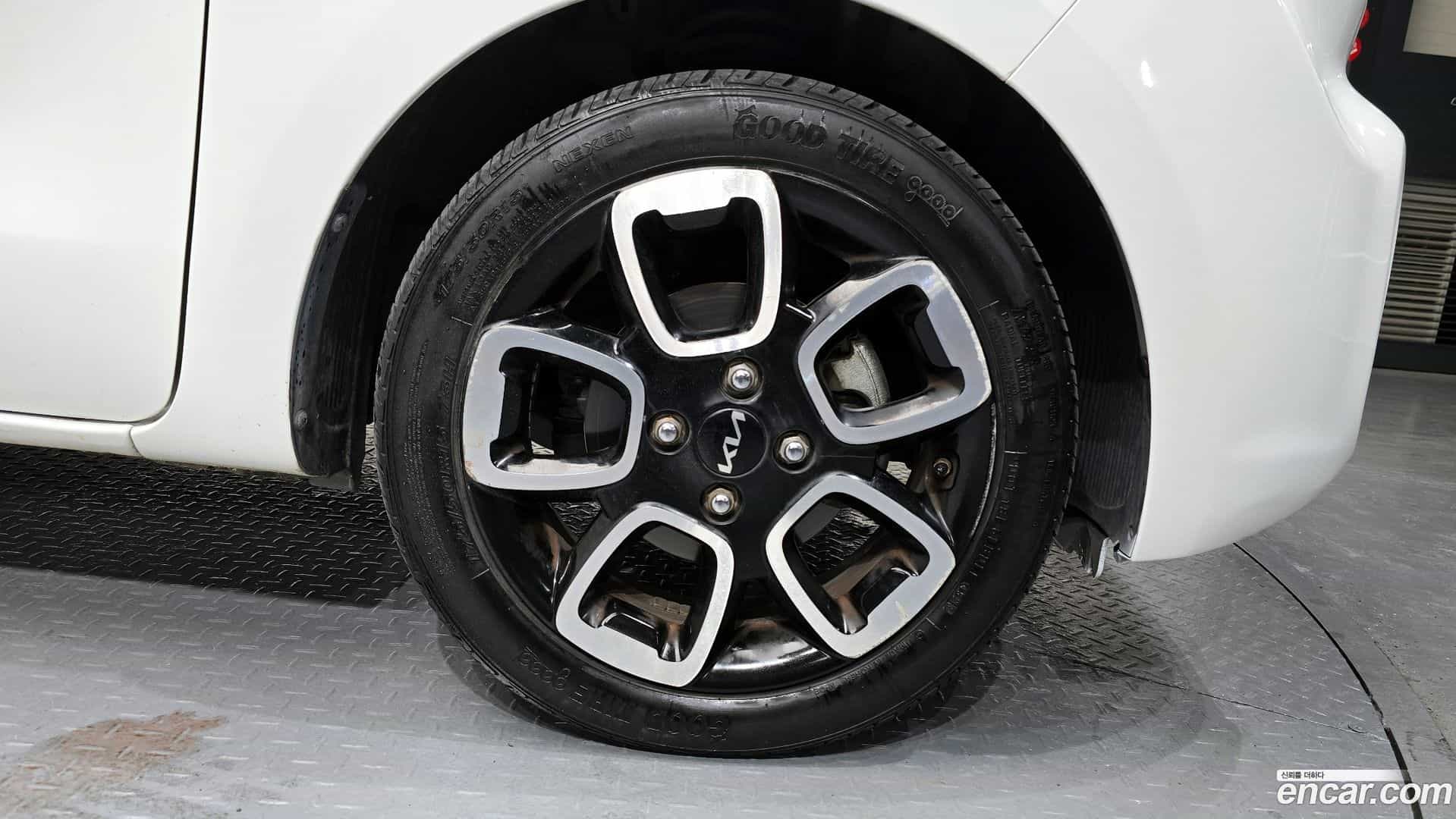 RAY Kia 2022.2-OUTER-005