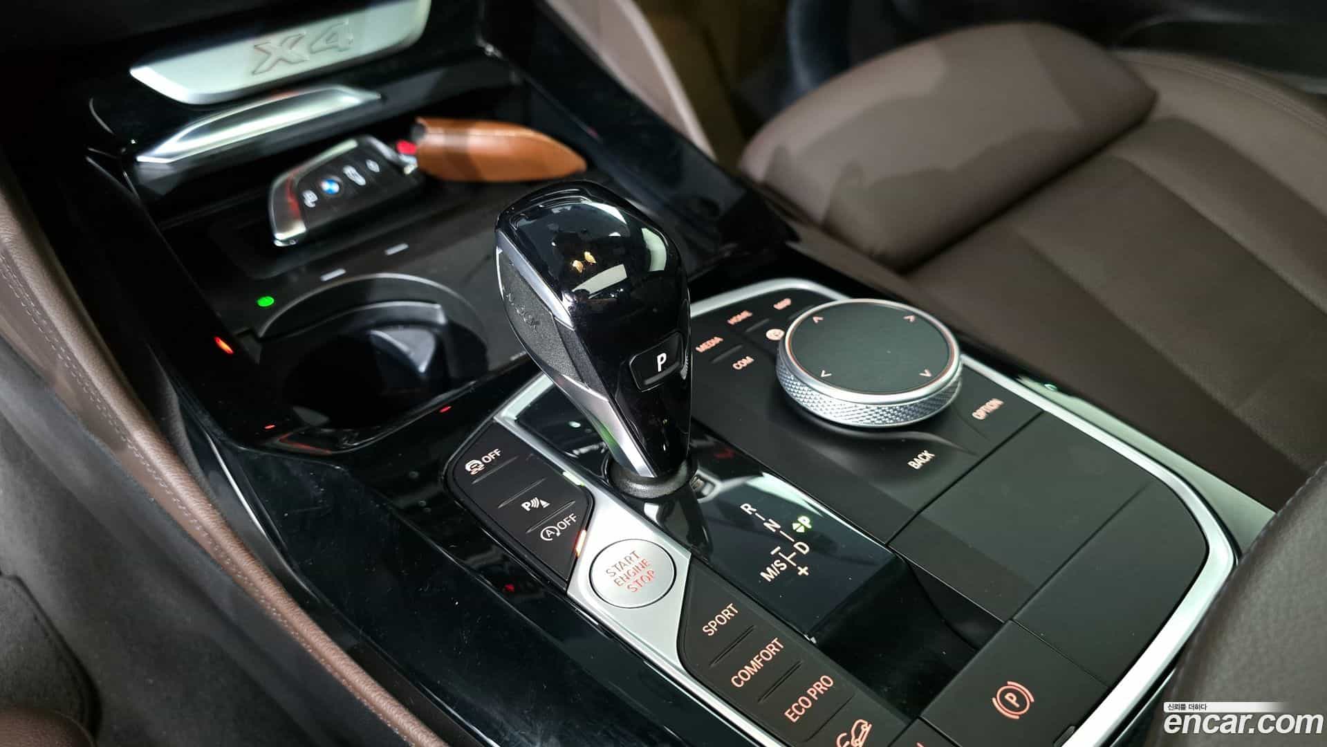 X4 BMW 2022.1-INNER-009