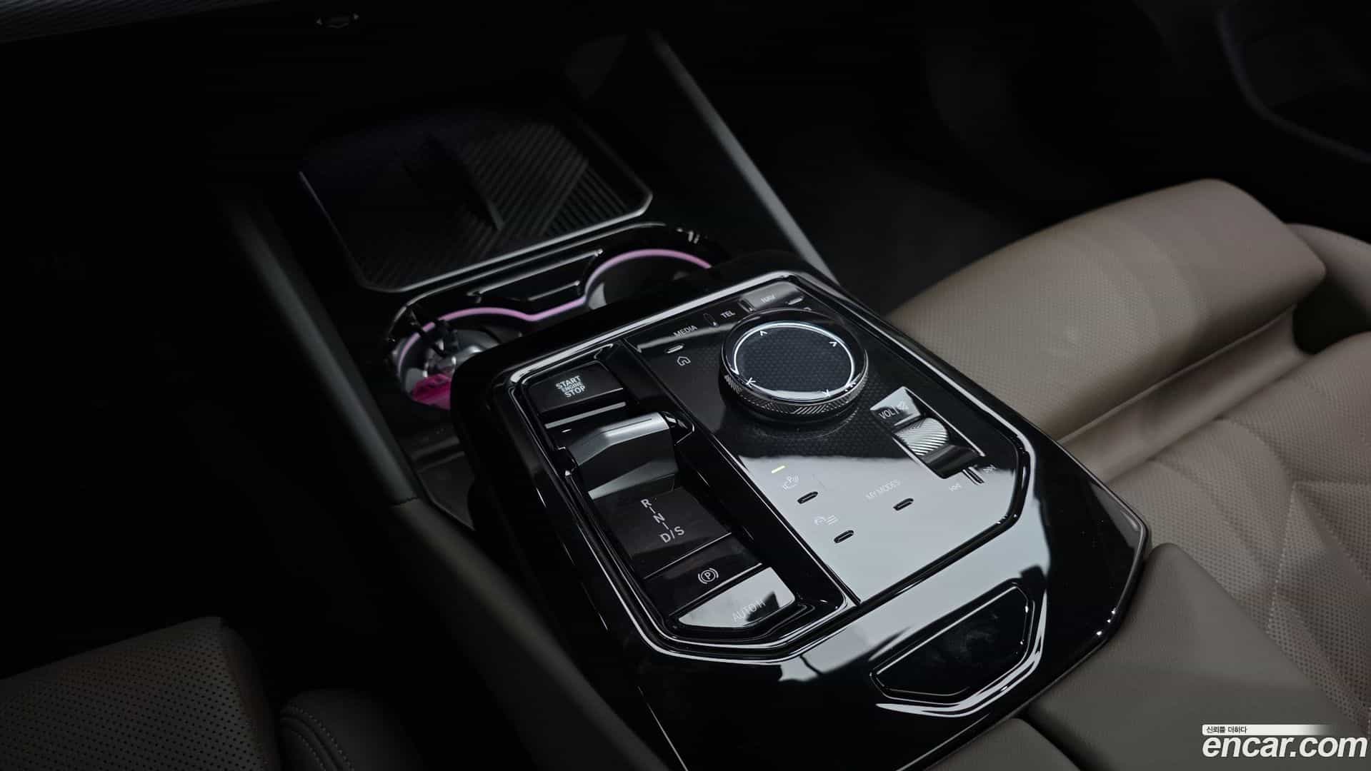 5-Series BMW 2025.2-INNER-009
