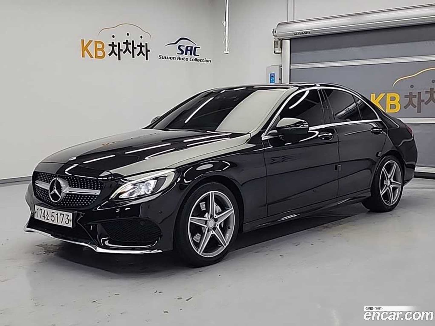 Main__Slider__Photo:C-Class Mercedes-Benz 2016.10-0