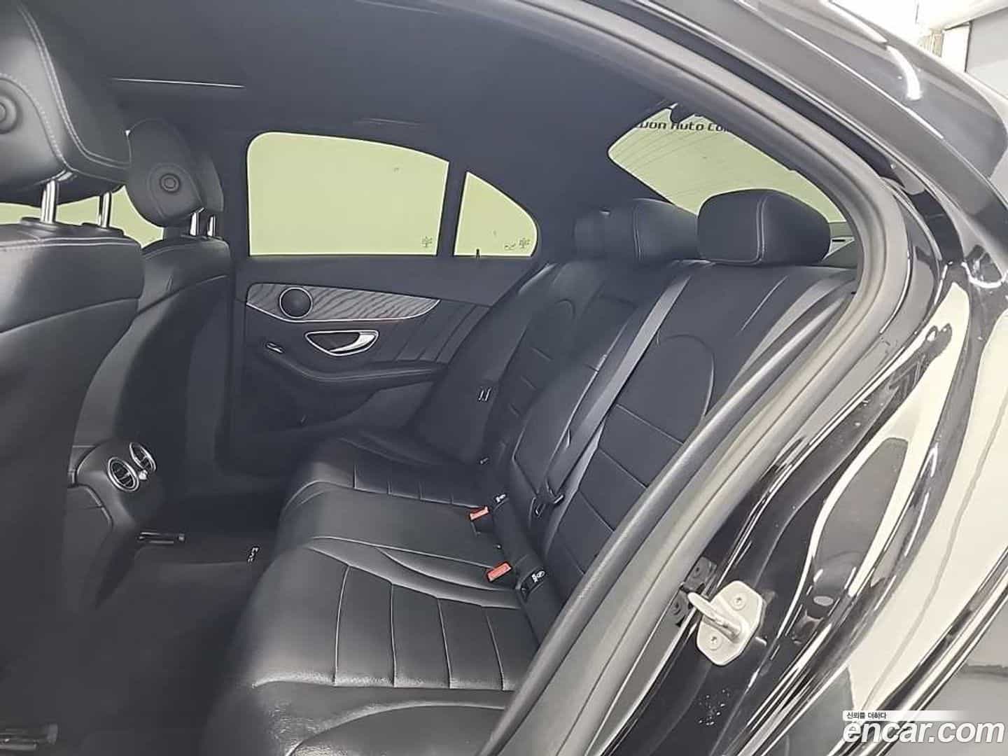 C-Class Mercedes-Benz 2016.10-OPTION-016