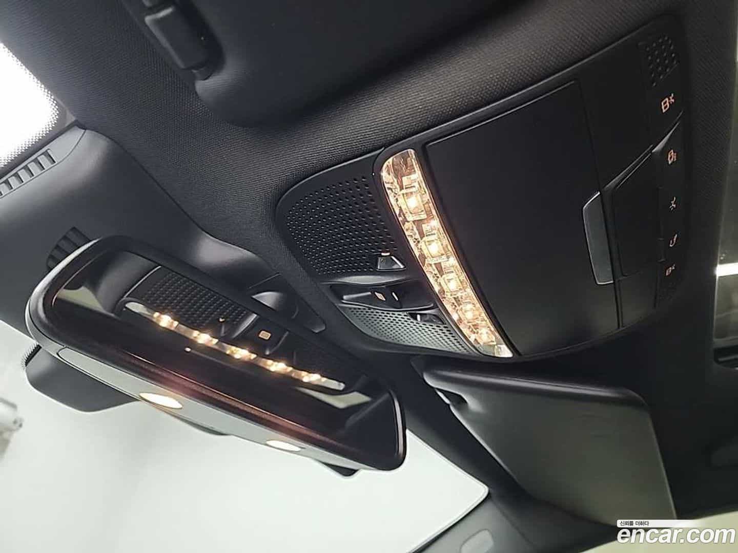 C-Class Mercedes-Benz 2016.10-OPTION-021