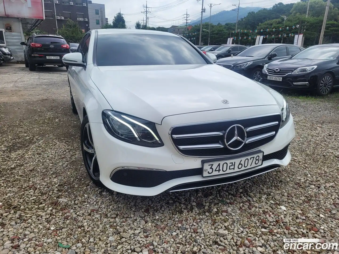 E-Class Mercedes-Benz 2020.3-OUTER-003