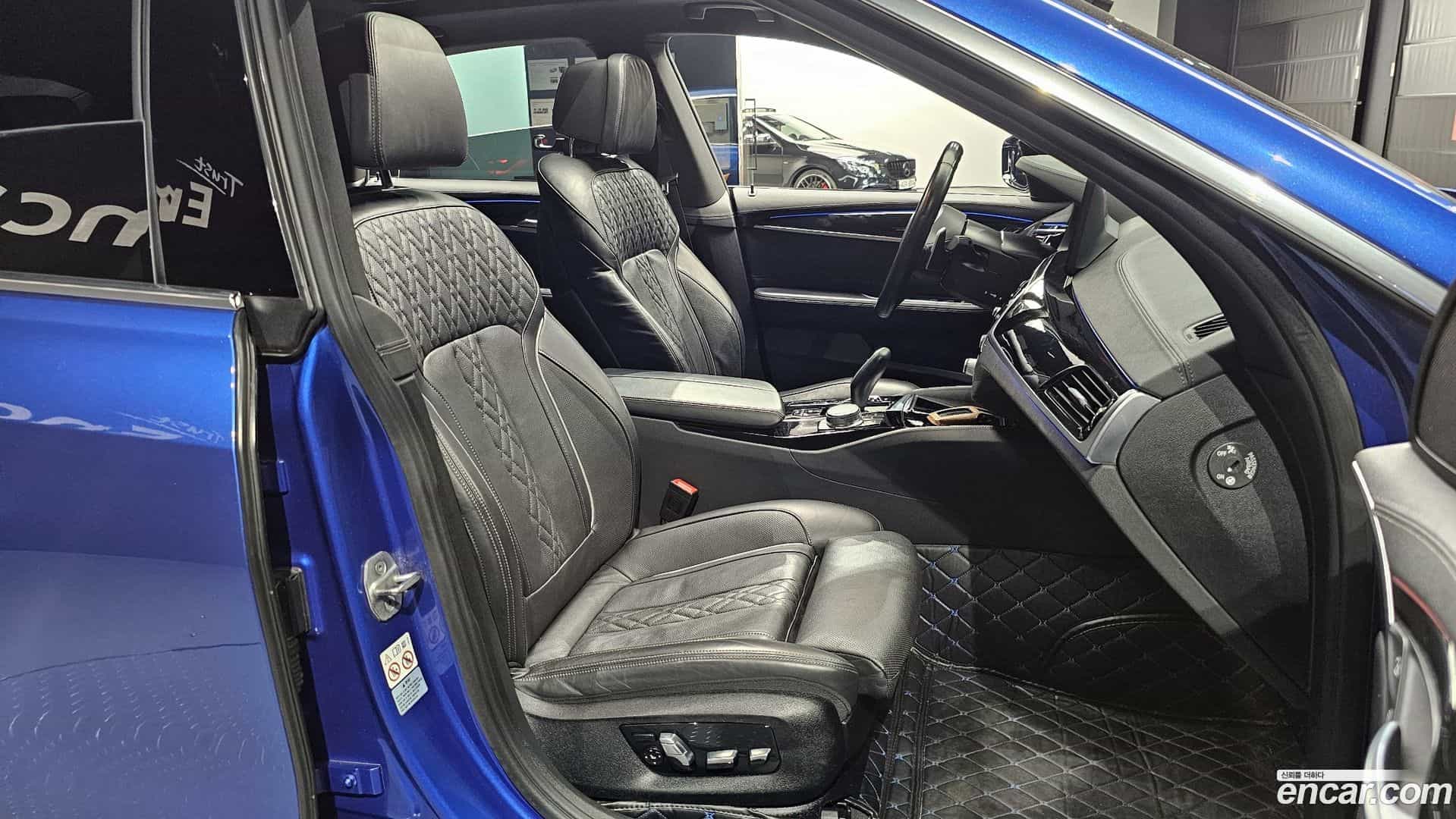 Gran Turismo BMW 2021.2-INNER-010