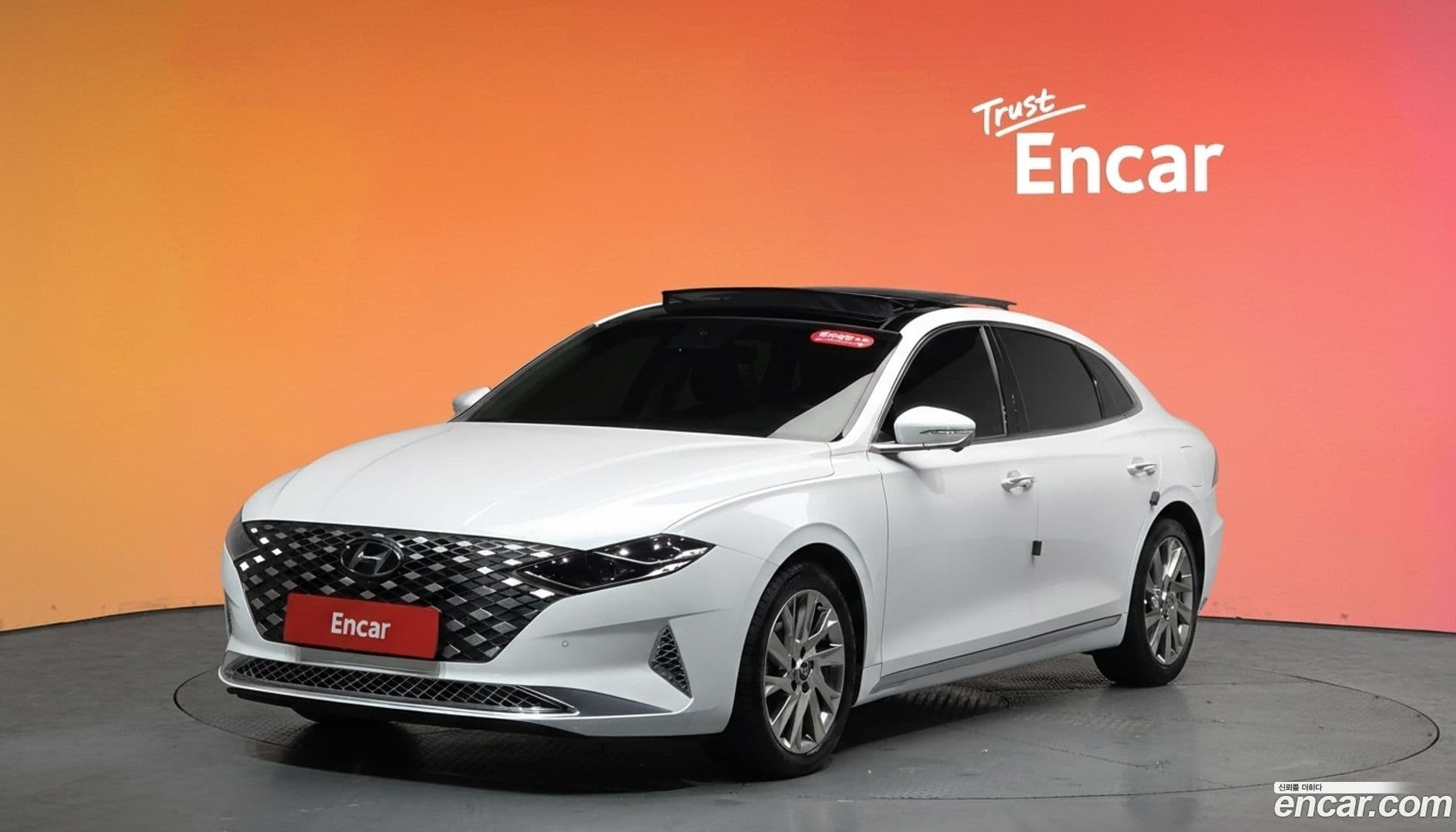 Main__Slider__Photo:Grandeur Hyundai 2021.0-0