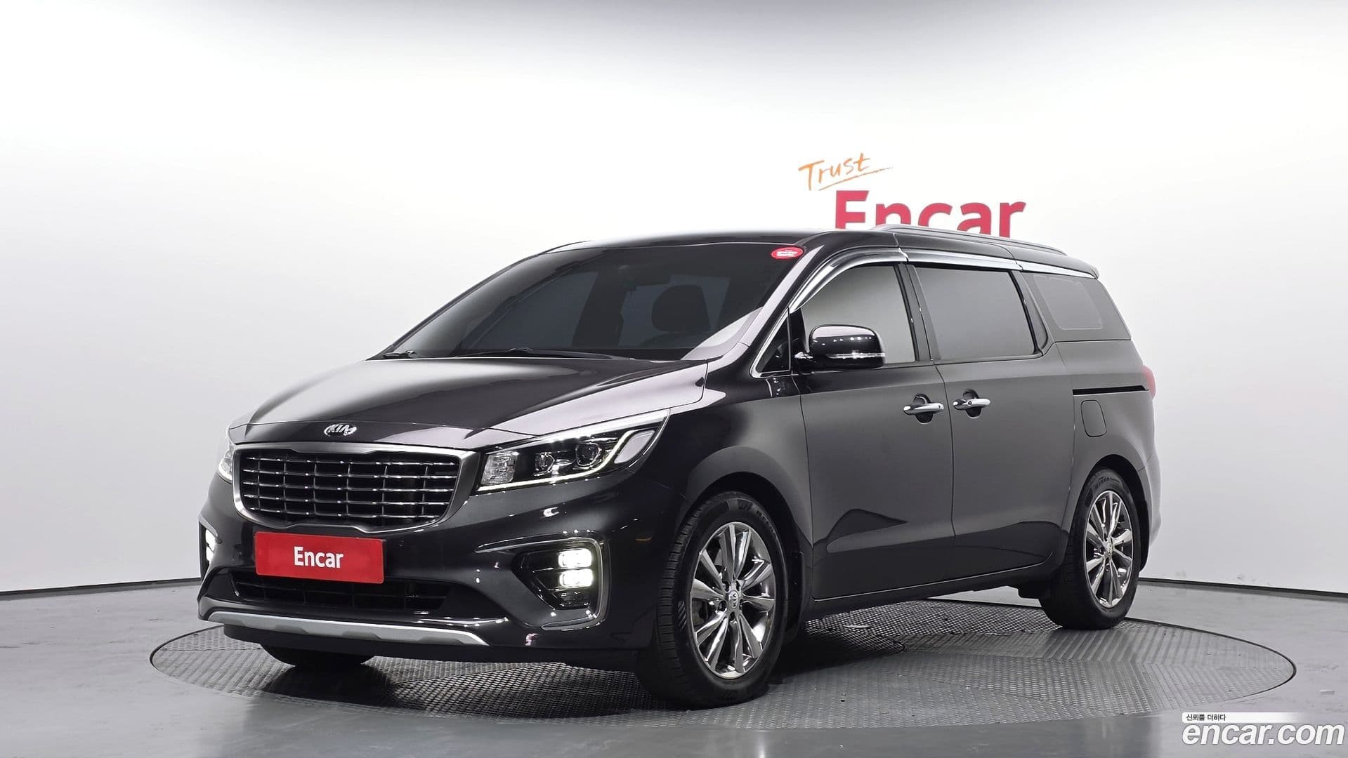 Main__Slider__Photo:Canival Kia 2018.2-0