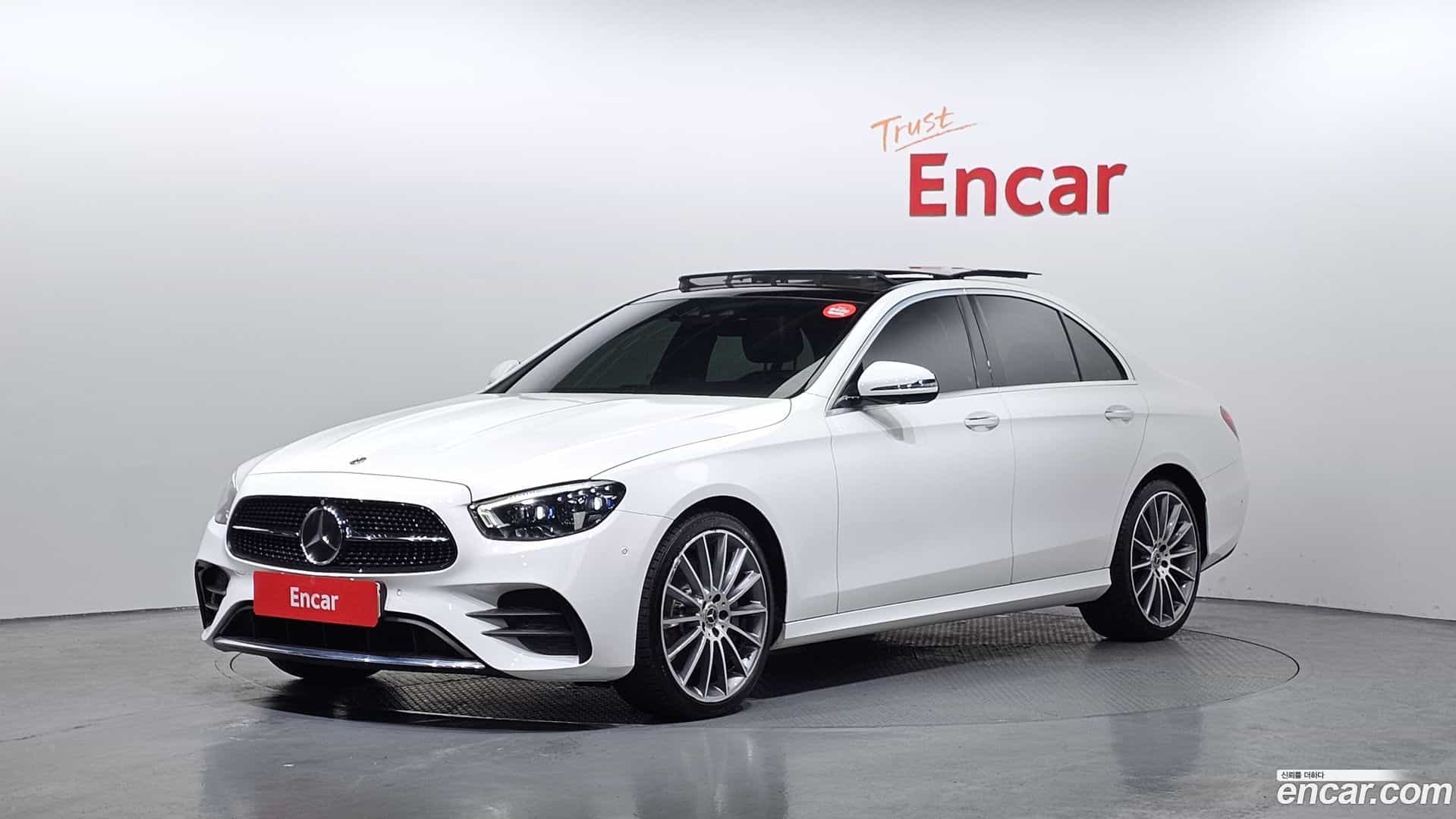 E-Class Mercedes-Benz 2021.1-OUTER-001