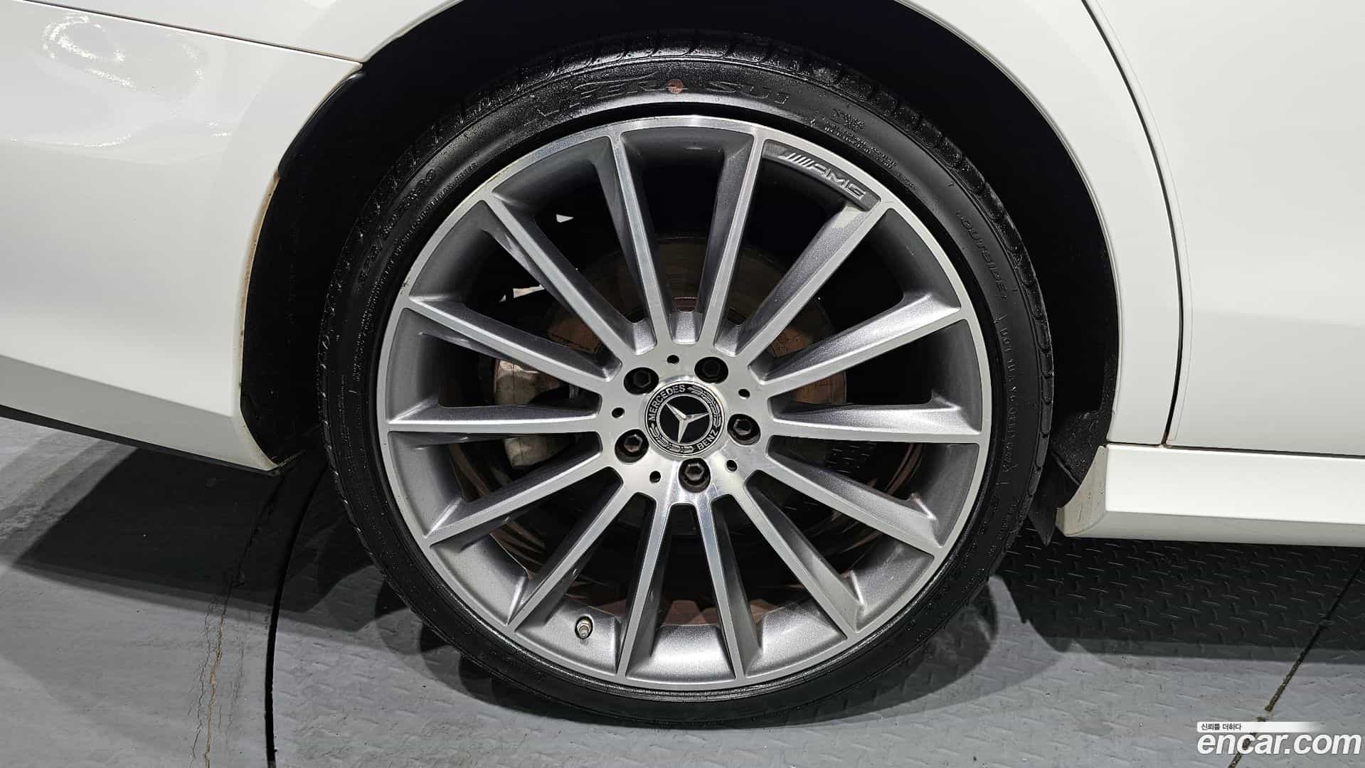 E-Class Mercedes-Benz 2021.1-OUTER-005