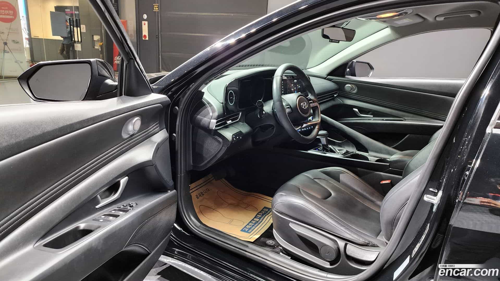 AVANTE Hyundai 2022.11-OPTION-015