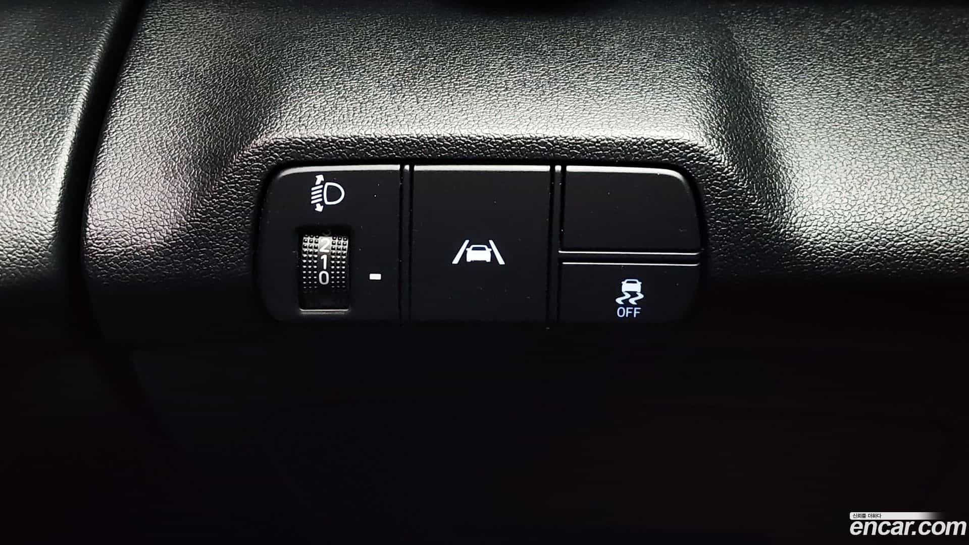 AVANTE Hyundai 2022.11-OPTION-022
