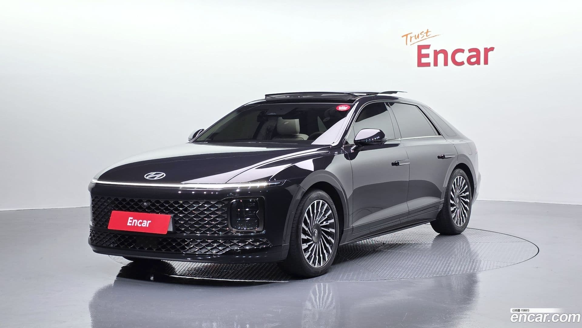 Main__Slider__Photo:Grandeur Hyundai 2023.7-0
