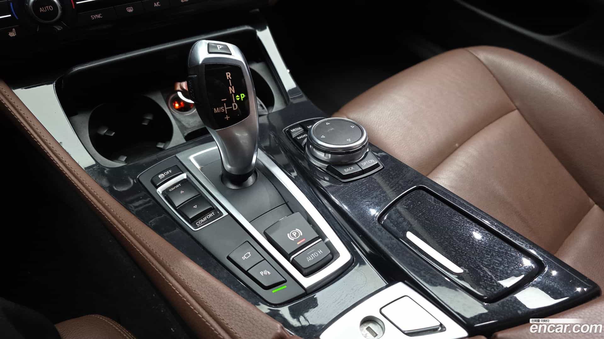 5-Series BMW 2016.7-INNER-009