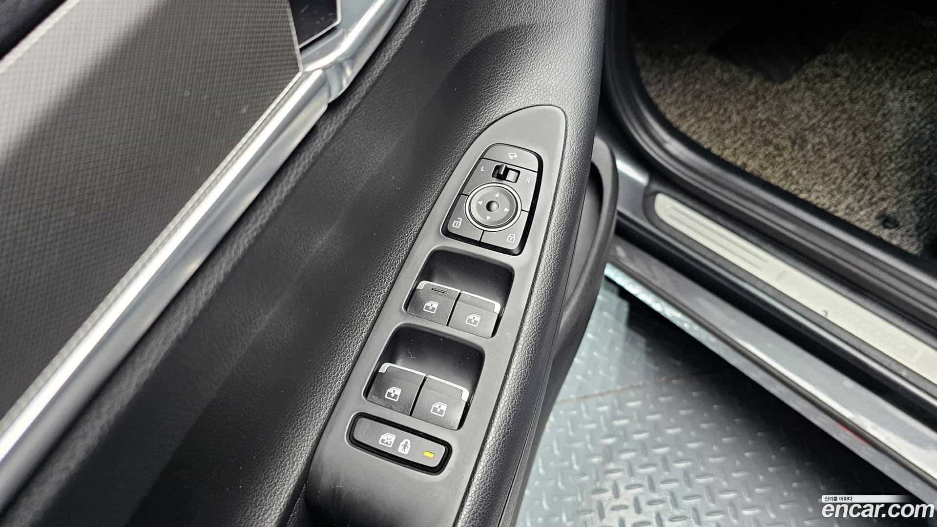 Grandeur Hyundai 2021.4-OPTION-021