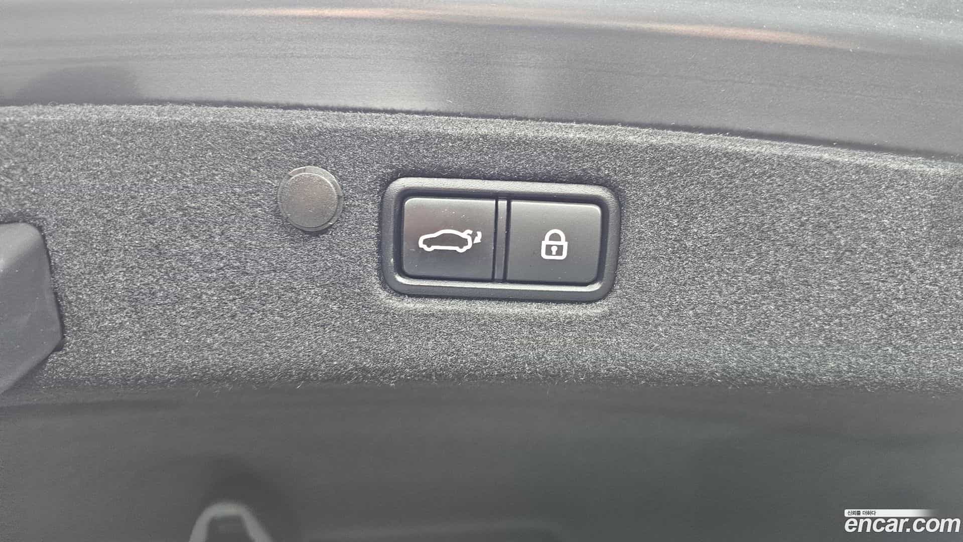 Grandeur Hyundai 2021.4-OPTION-024