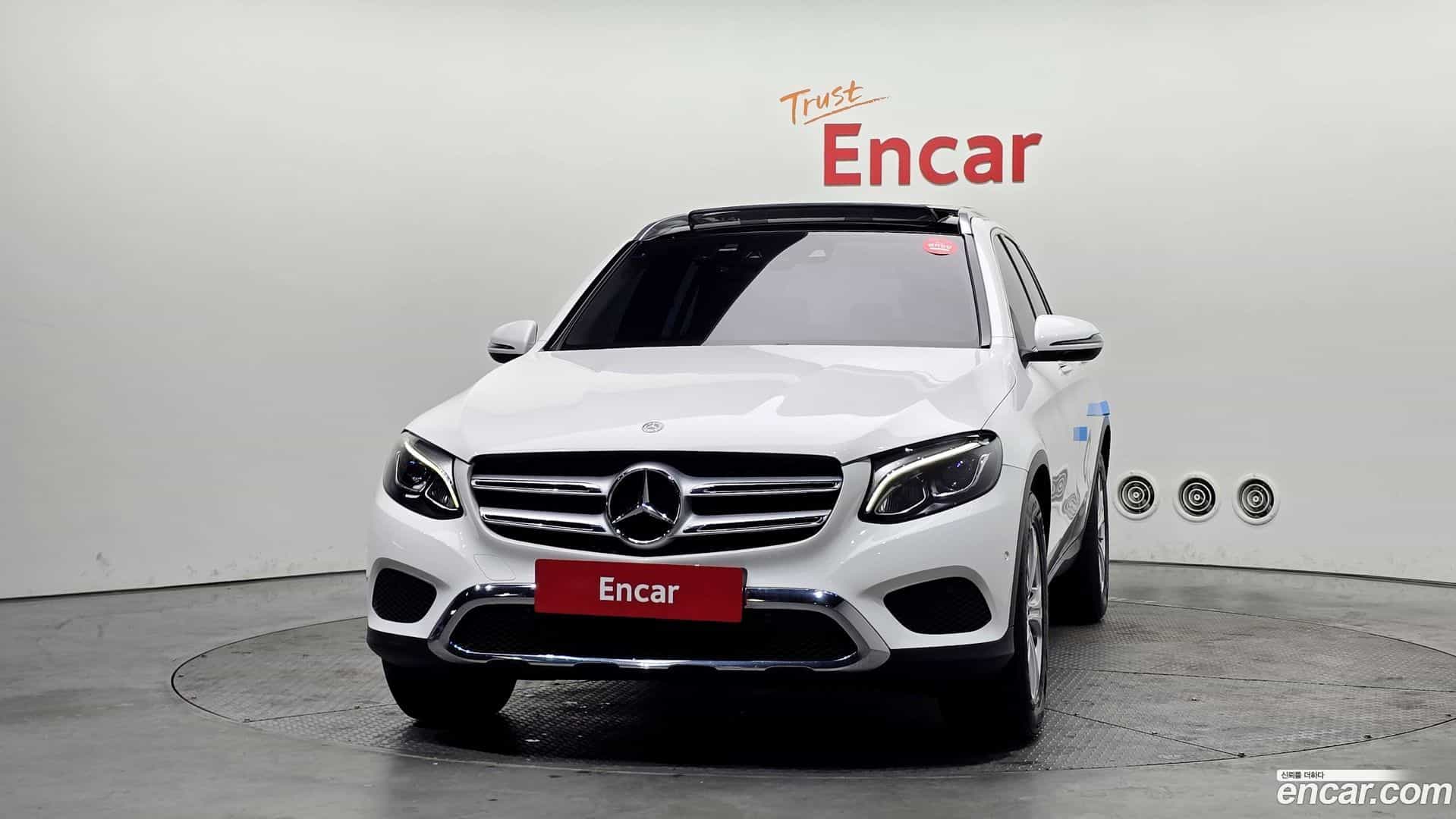 GLC-Class Mercedes-Benz 2018.7-OUTER-003