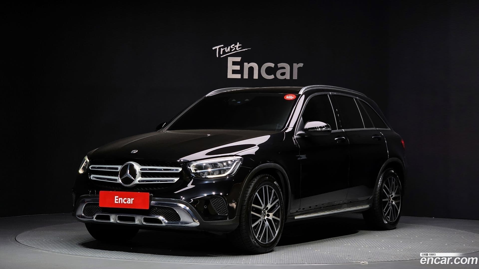 Main__Slider__Photo:GLC-Class Mercedes-Benz 2021.3-0