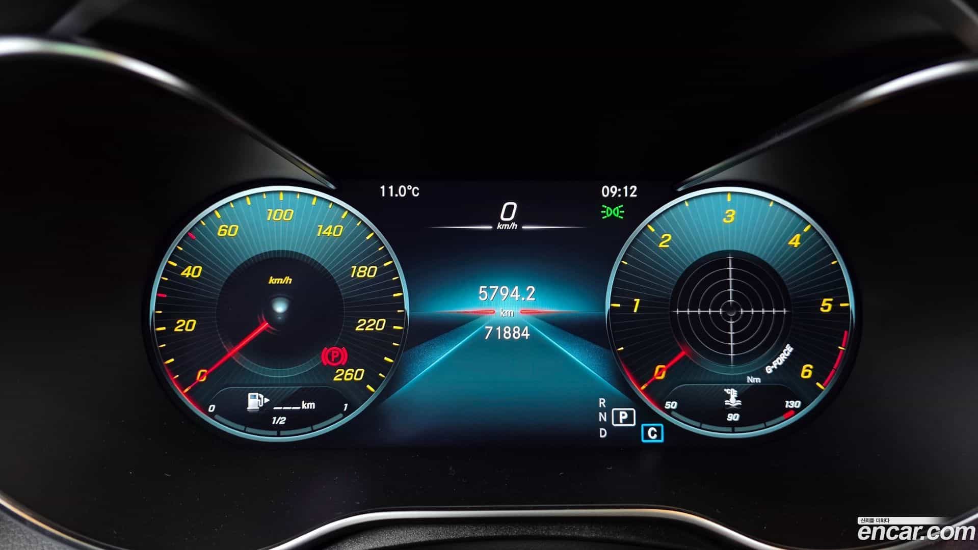 GLC-Class Mercedes-Benz 2021.3-INNER-008