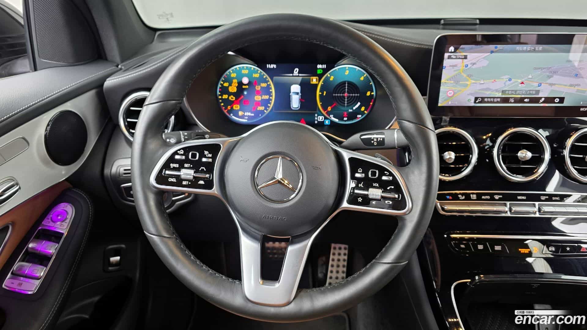 GLC-Class Mercedes-Benz 2021.3-OPTION-017