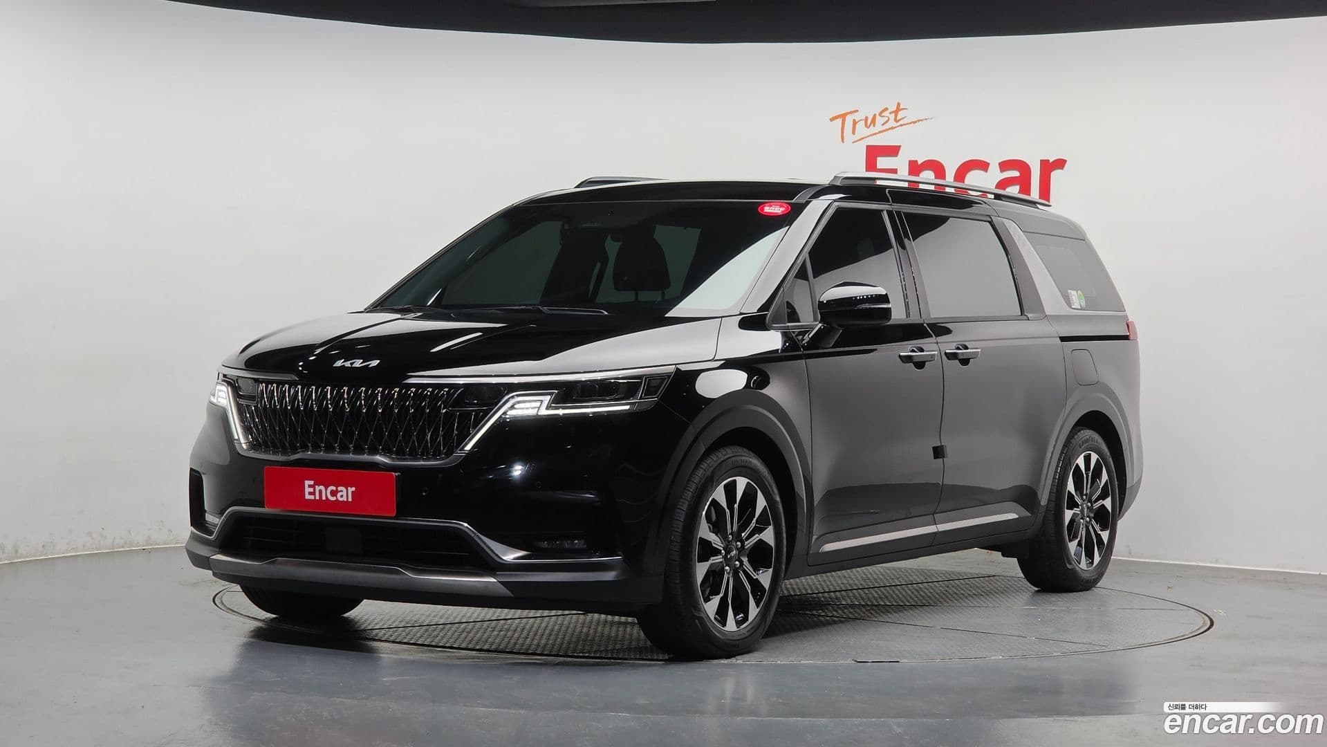 Main__Slider__Photo:Canival Kia 2021.7-0