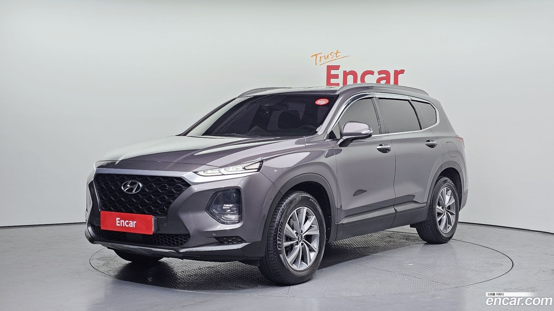 Main__Slider__Photo:Santafe Hyundai 2018.6-0