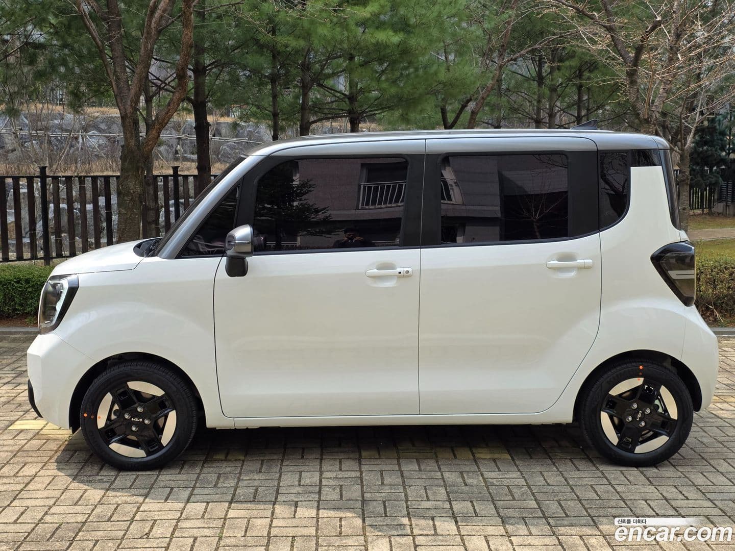 Main__Slider__Photo:RAY Kia 2026.2-0