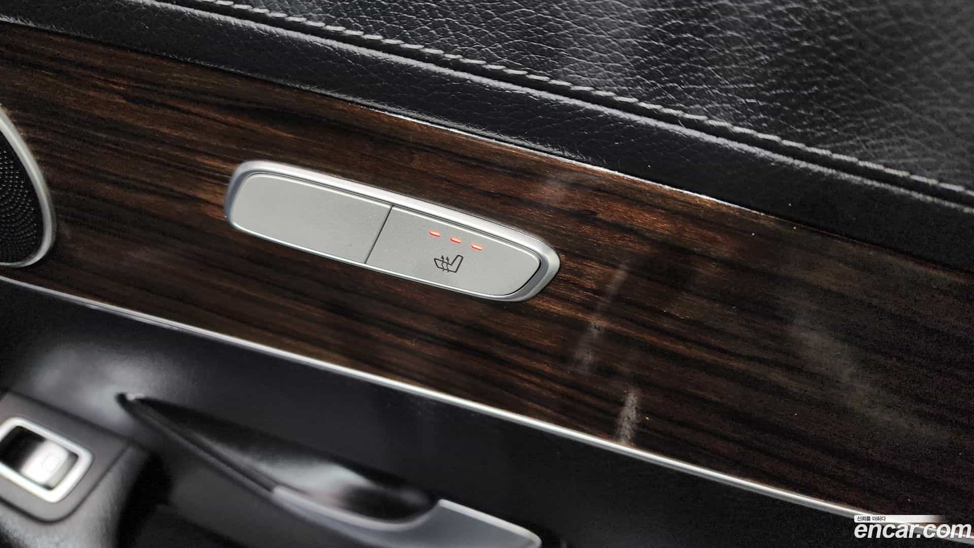 GLC-Class Mercedes-Benz 2020.5-OPTION-022