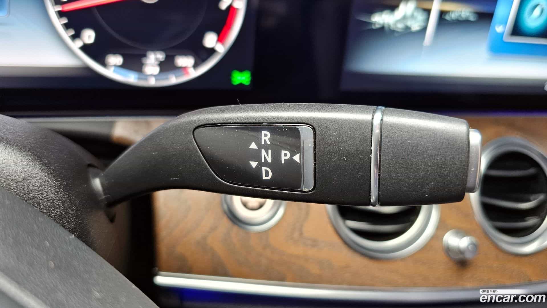 E-Class Mercedes-Benz 2018.3-INNER-009