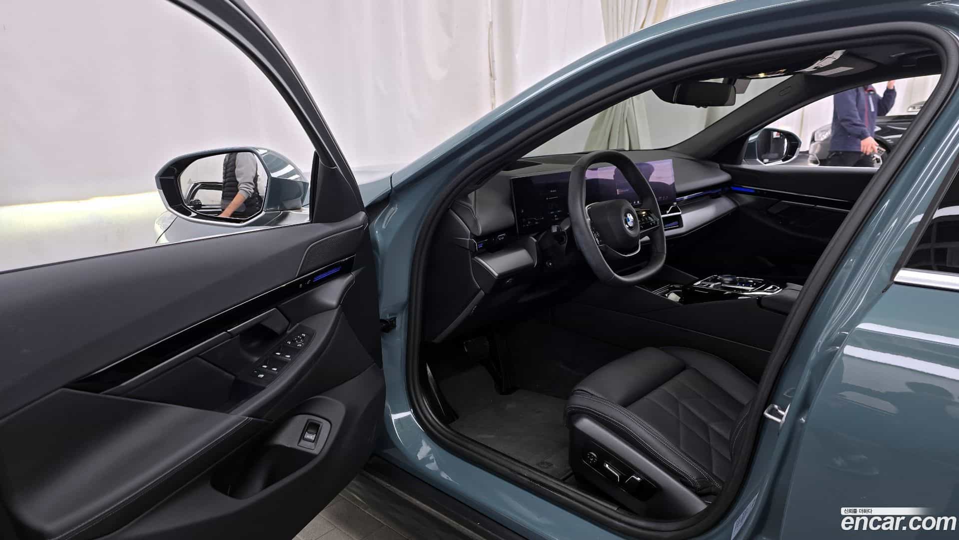 5-Series BMW 2024.3-INNER-010