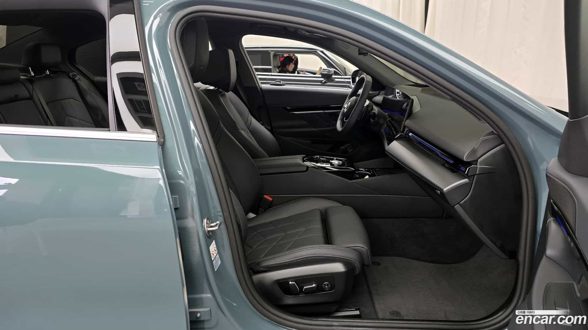 5-Series BMW 2024.3-OPTION-015