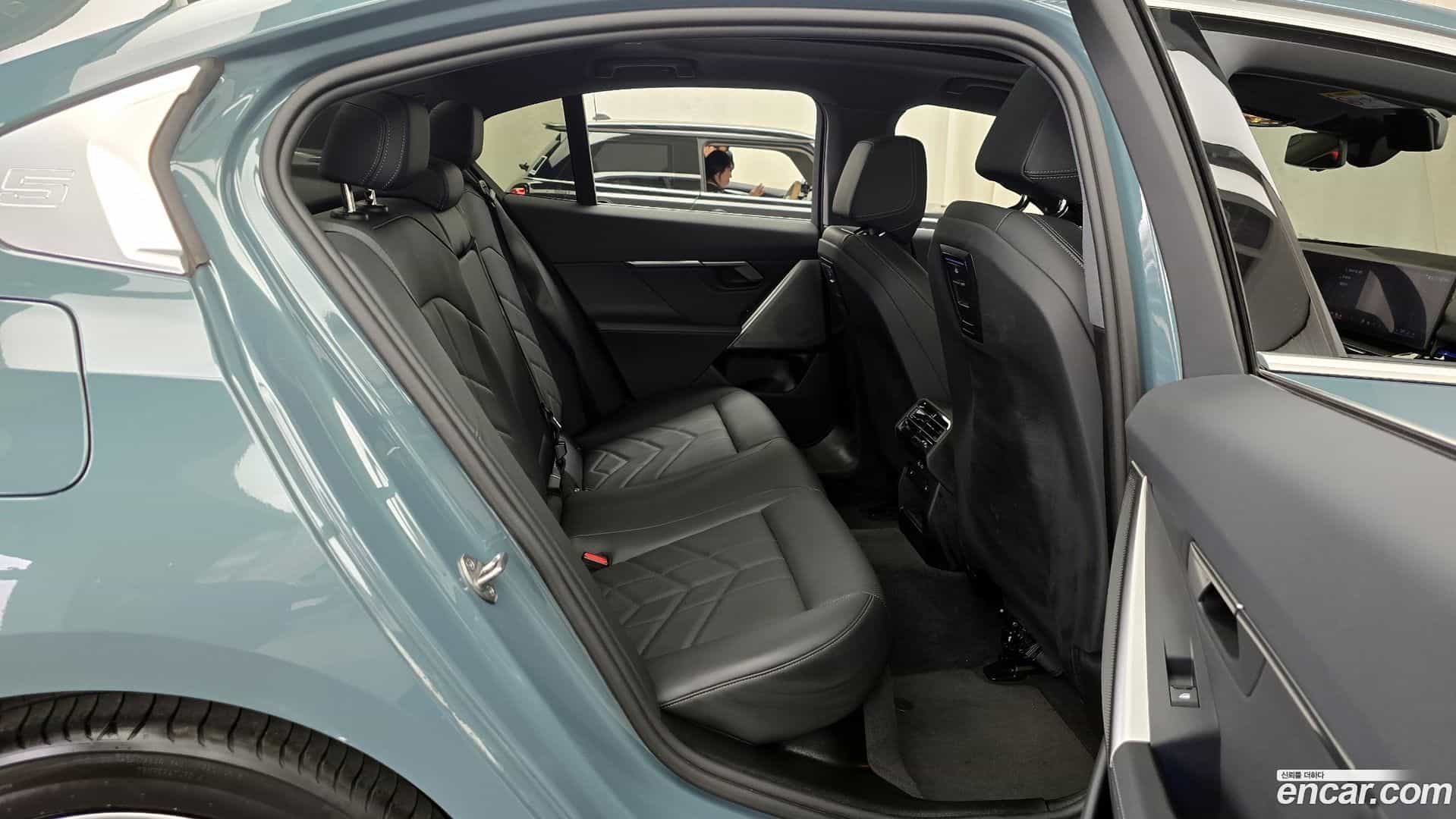 5-Series BMW 2024.3-OPTION-016